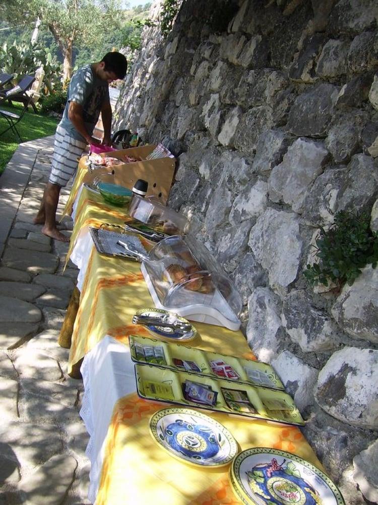 World Center Bed and Breakfast Amalfi Exteriör bild
