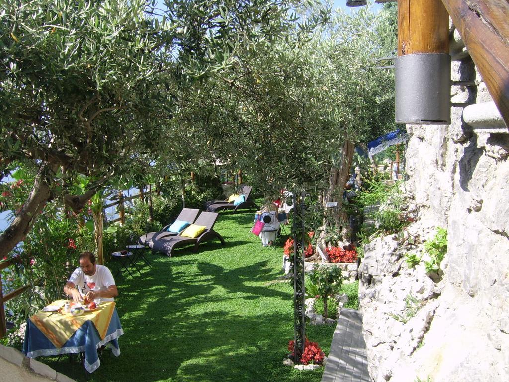 World Center Bed and Breakfast Amalfi Exteriör bild