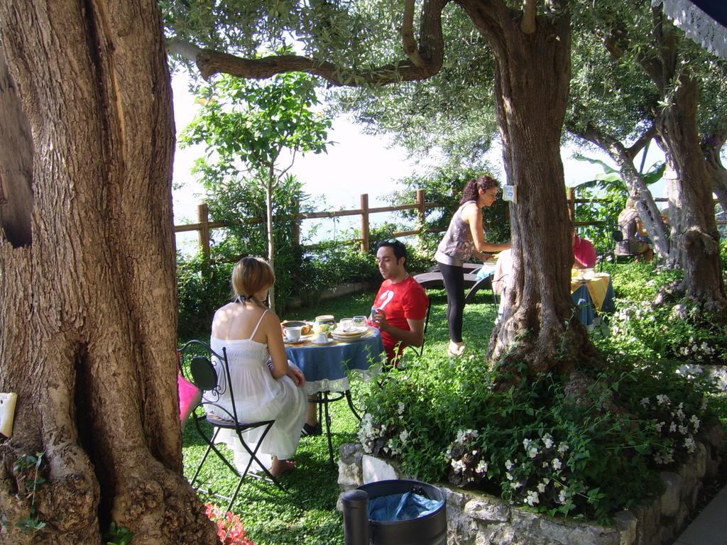 World Center Bed and Breakfast Amalfi Exteriör bild