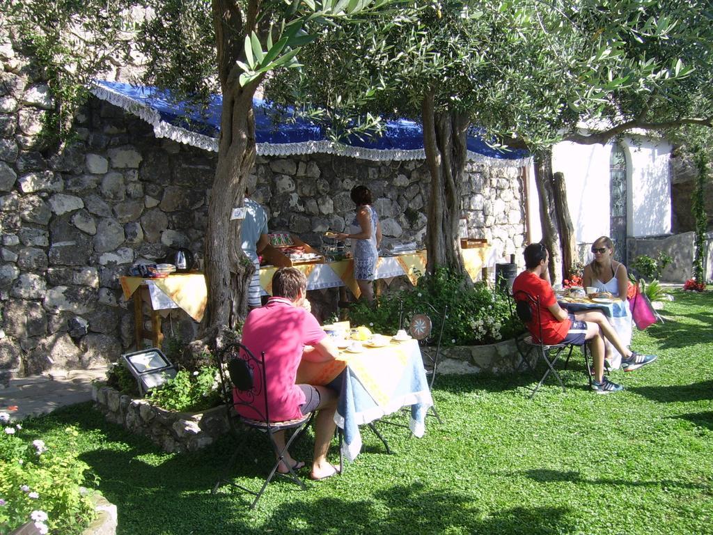 World Center Bed and Breakfast Amalfi Exteriör bild
