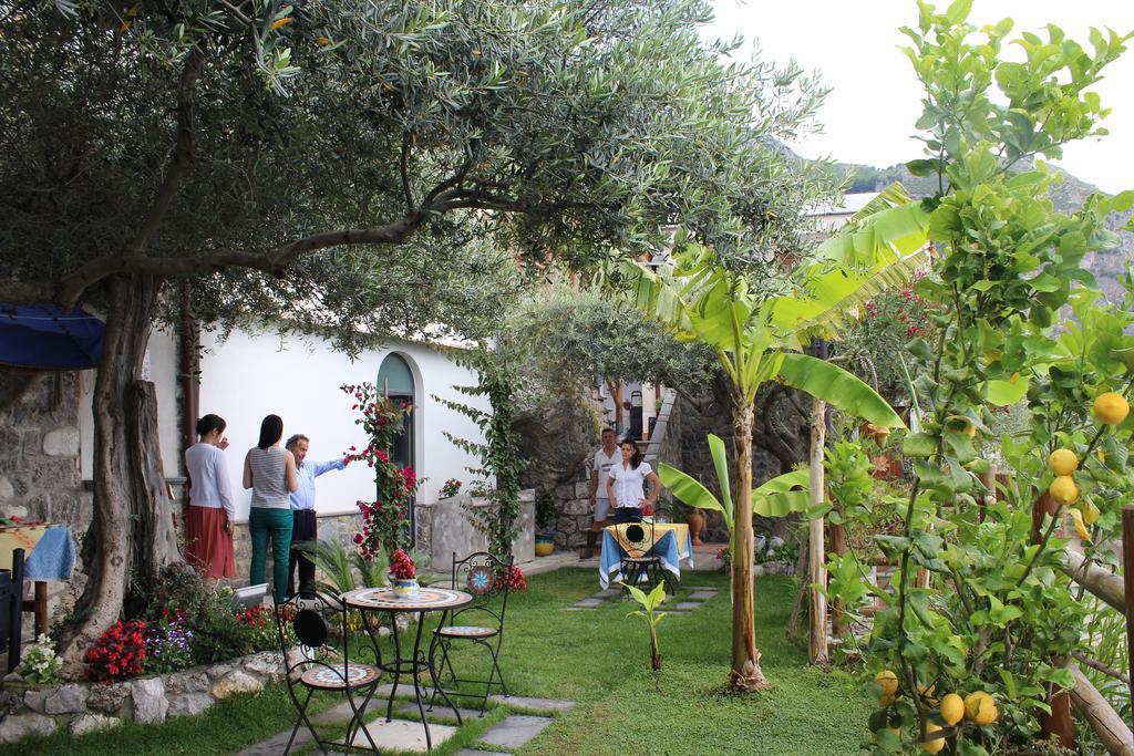 World Center Bed and Breakfast Amalfi Exteriör bild
