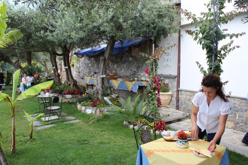 World Center Bed and Breakfast Amalfi Exteriör bild