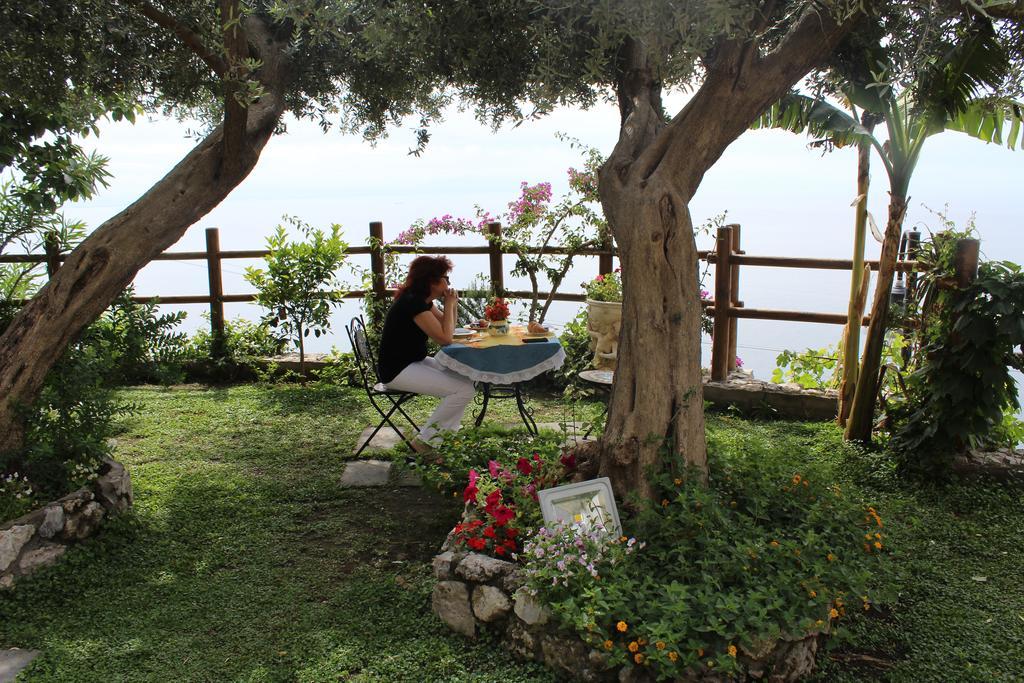 World Center Bed and Breakfast Amalfi Exteriör bild