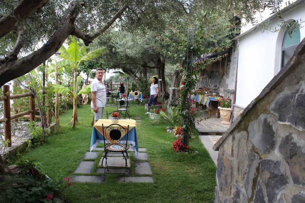 World Center Bed and Breakfast Amalfi Exteriör bild